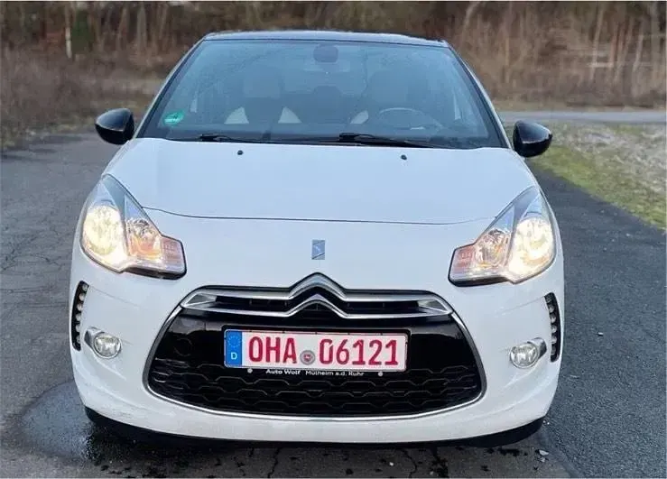 Gebraucht Citroën DS3 So Chic 120 PS (88 kW) 2011 Weiß Kleinwagen