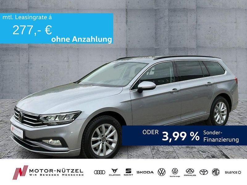 Silber Gebraucht 2022 VW Passat Business Kombi | 19.990 € (Guter Preis) - Bild 1/4