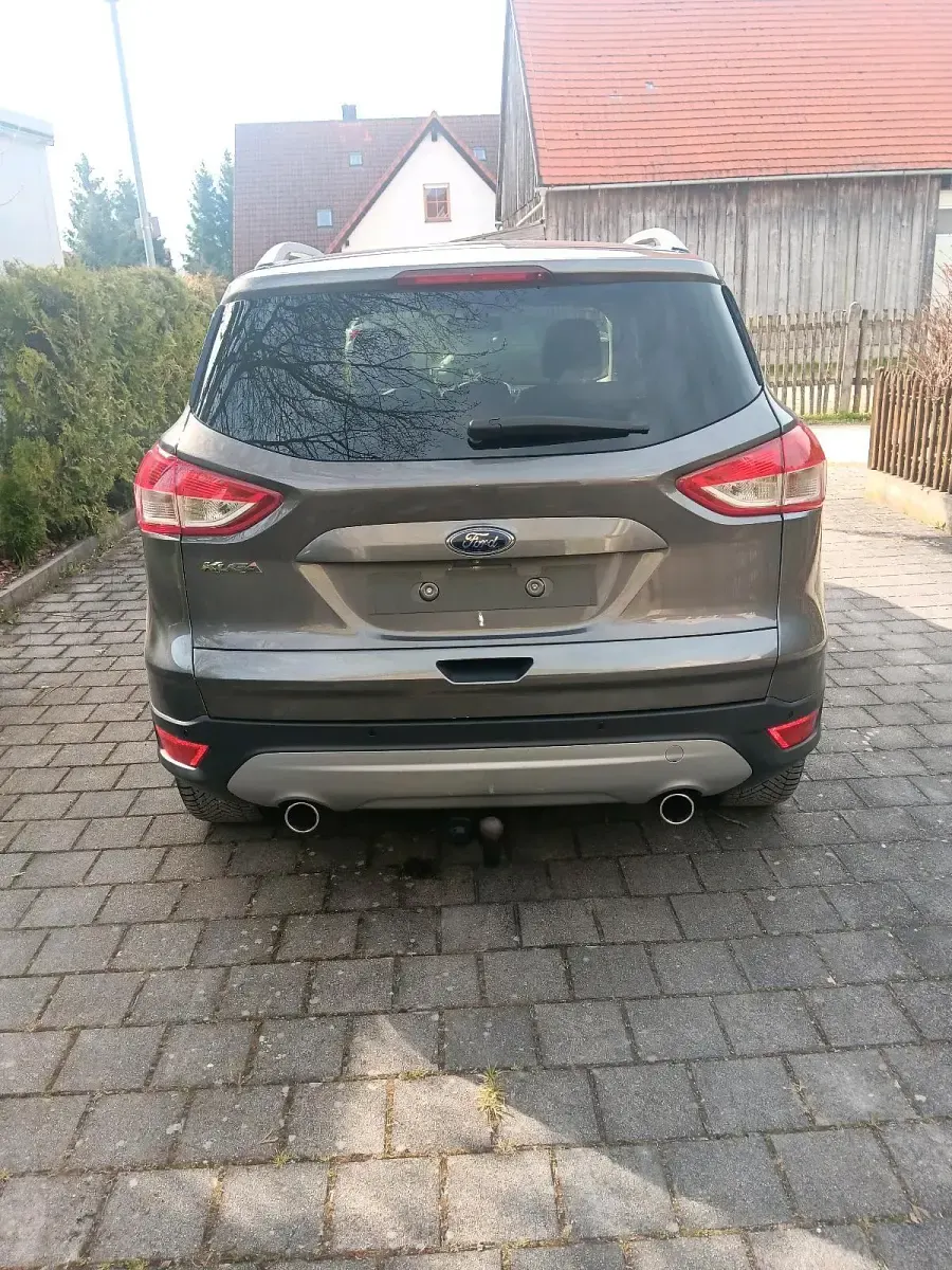 Gebraucht Ford Kuga 140 PS (102 kW) 2014 Grau SUV