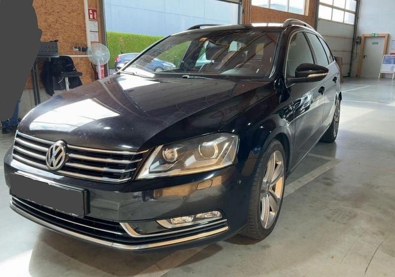 Schwarz Gebraucht 2013 VW Passat Kombi | 6.500 € (Superpreis) - Bild 1/4