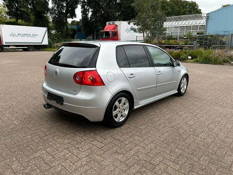 Silber Gebraucht 2004 VW Golf IV Comfortline Limousine | 3.990 € (Etwas zu teuer) - Bild 1/4