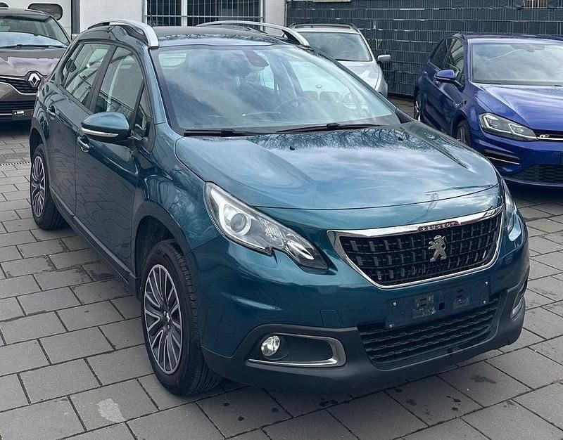 Gebraucht Peugeot 2008 Active 82 PS (60 kW) 2018 Grün SUV