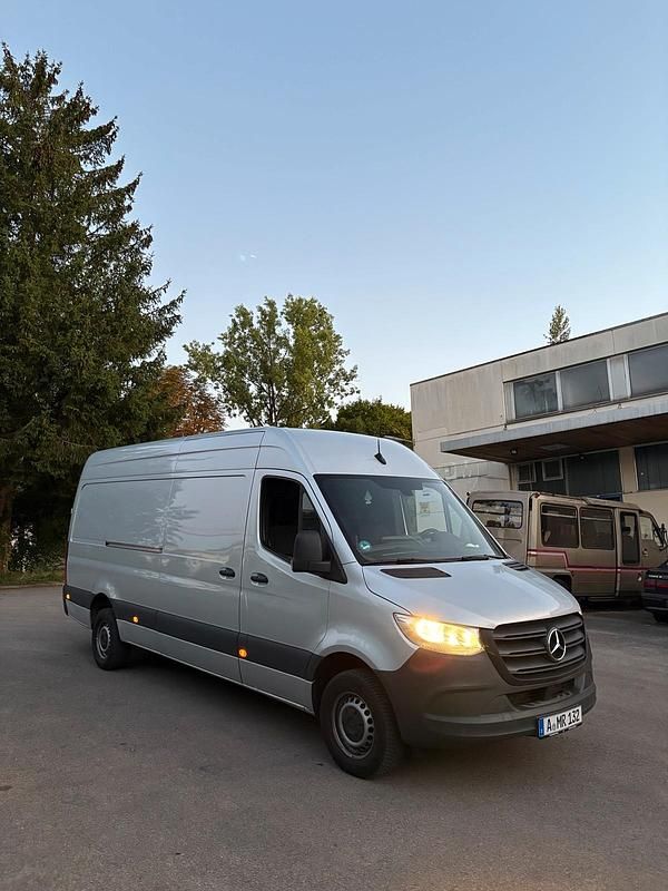 Silber Gebraucht 2023 Mercedes Sprinter Van | 42.500 € - Bild 1/4