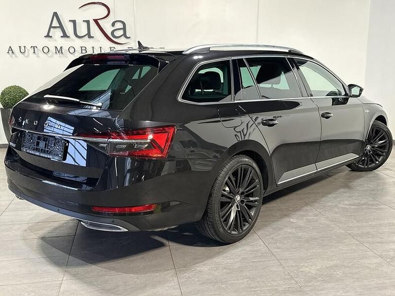 Gebraucht Skoda Superb LAURIN & KLEMENT 190 PS (139 kW) 2021 Blackmagic Kombi