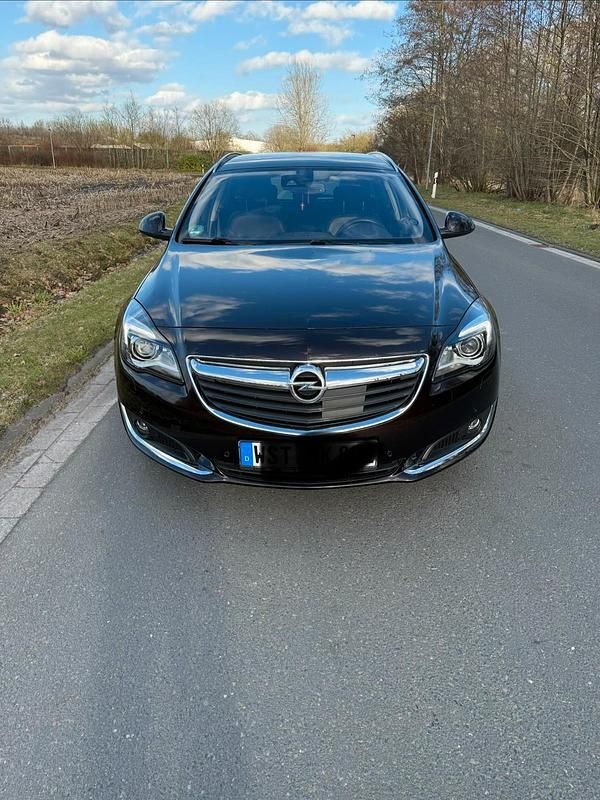 Gebraucht Opel Insignia 170 PS (125 kW) 2015 Braun Kombi