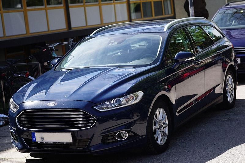 Blau Gebraucht 2015 Ford Mondeo Business Edition Kombi | 7.200 € (Superpreis) - Bild 1/4