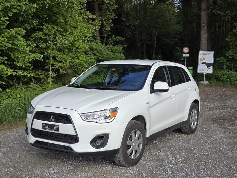 Weiß Gebraucht 2016 Mitsubishi ASX SUV | 5.900 € (Superpreis) - Bild 1/4