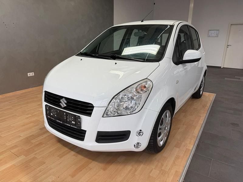 Gebraucht Suzuki Splash 65 PS (47 kW) 2009 Weiß Kleinwagen
