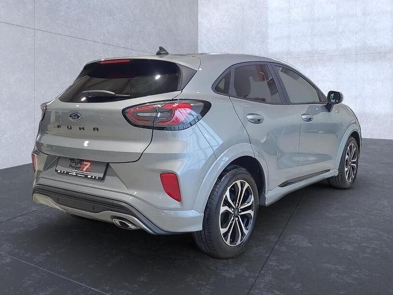 Gebraucht Ford Puma ST-Line 125 PS (91 kW) 2024 Solar silver (metallic) SUV