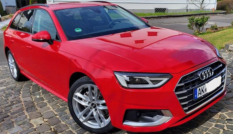 Gebraucht Audi A4 Design 163 PS (119 kW) 2020 Rot Kombi
