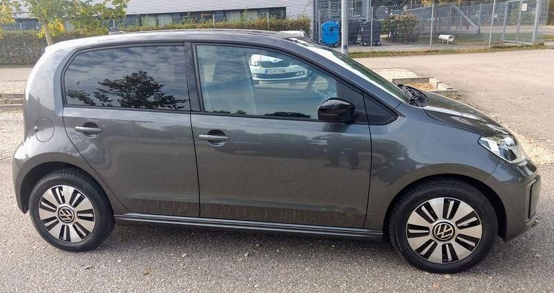 Gebraucht VW e-up! Style 61 kW (83 PS) 2022 Grau Kleinwagen
