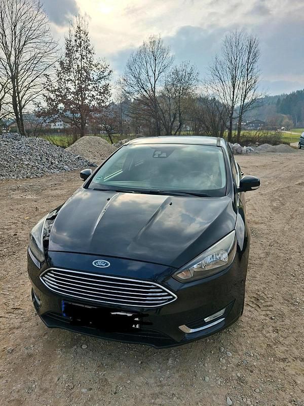 Gebraucht Ford Focus Titanium 150 PS (110 kW) 2014 Schwarz Limousine