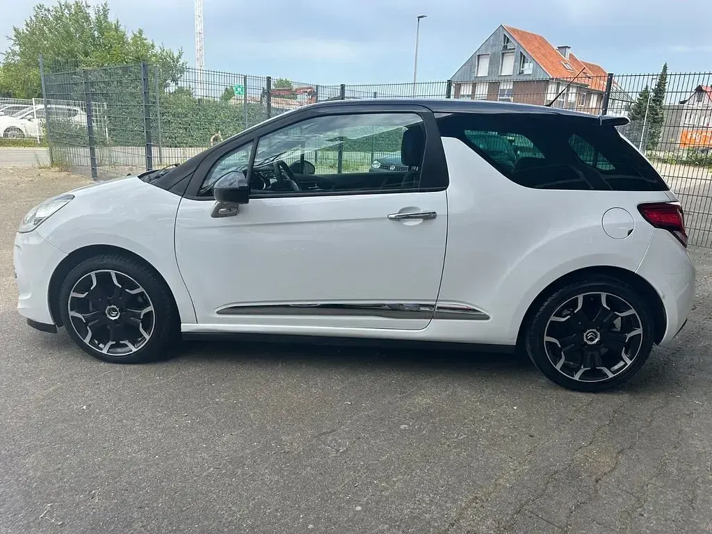Gebraucht Citroën DS3 Sport Chic 156 PS (114 kW) 2013 Weiß Coupé