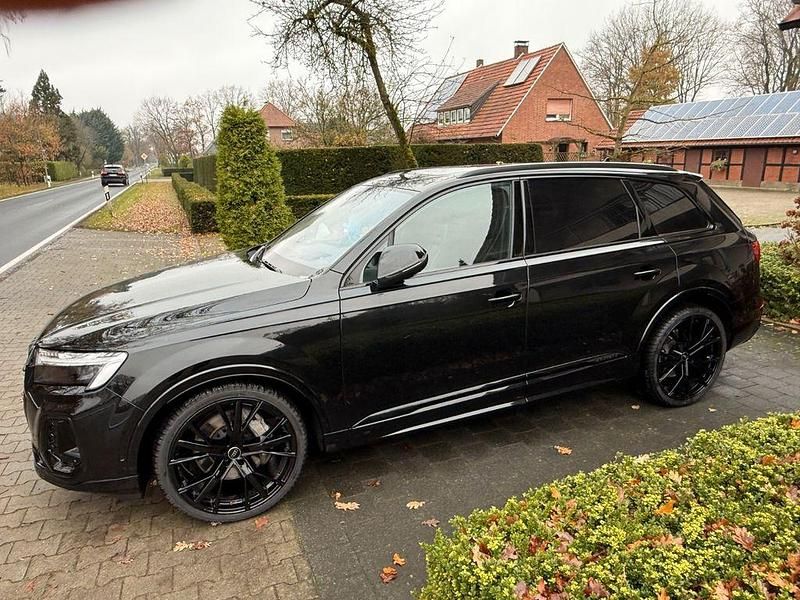 Gebraucht Audi Q7 S-Line 286 PS (210 kW) 2024 Schwarz SUV
