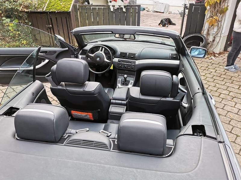 Gebraucht BMW 318 Cabriolet 150 PS (110 kW) 2003 Silber Cabrio