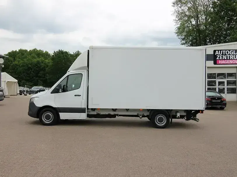 Gebraucht Mercedes Sprinter 163 PS (119 kW) 2019 Arktikweiß Van
