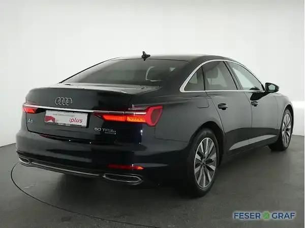 Gebraucht Audi A6 Ambiente 299 PS (219 kW) 2022 Firmamentblau metallic Limousine