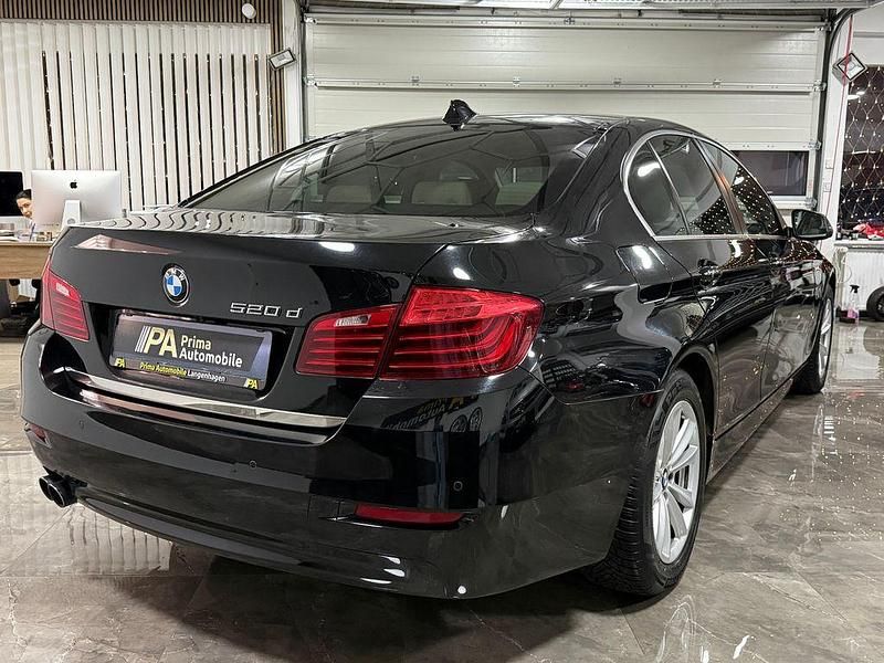 Gebraucht BMW 520 Performance 190 PS (139 kW) 2015 Schwarz Limousine