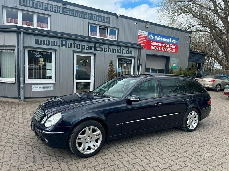 Gebraucht Mercedes E240 177 PS (130 kW) 2005 Blau Limousine