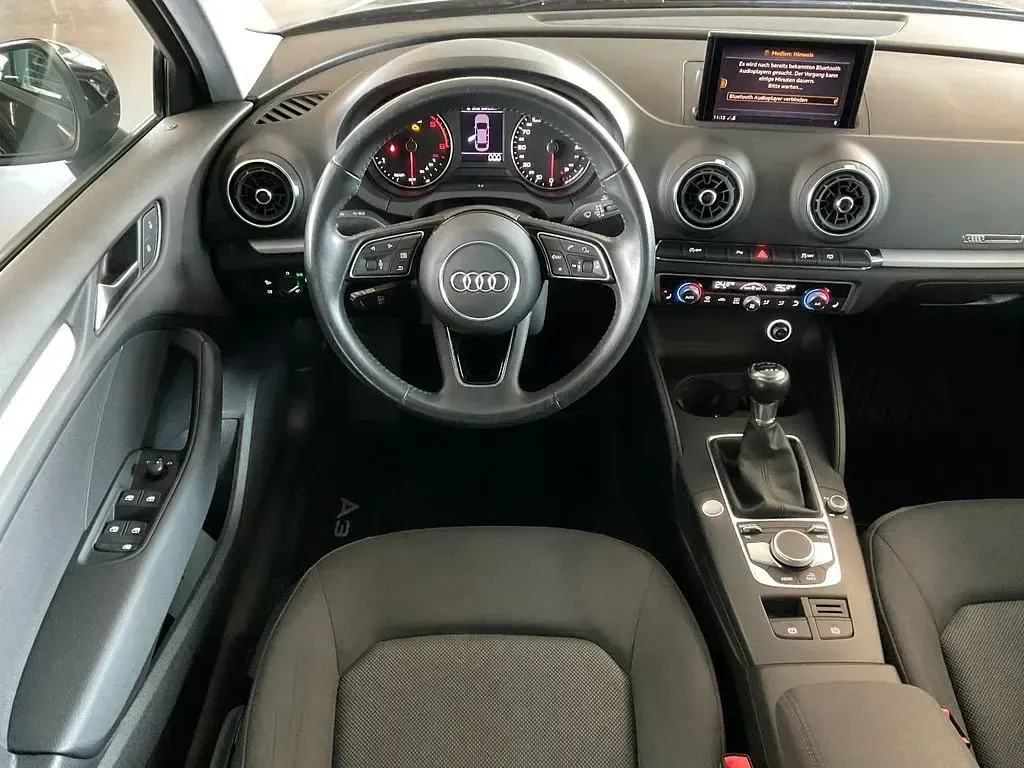 Gebraucht Audi A3 116 PS (85 kW) 2018 Schwarz Limousine