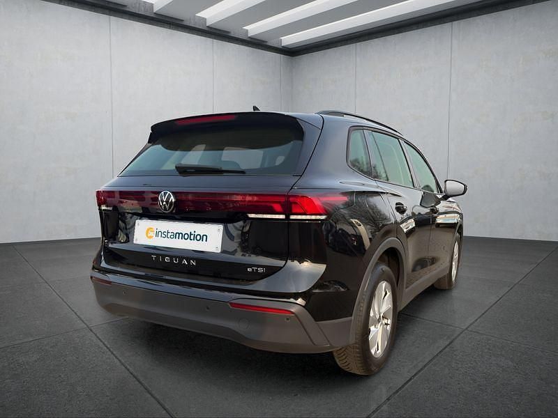 Gebraucht VW Tiguan 131 PS (96 kW) 2025 Schwarz SUV