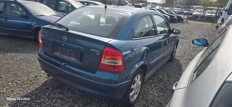Gebraucht Opel Astra 85 PS (62 kW) 2001 Blau Kleinwagen