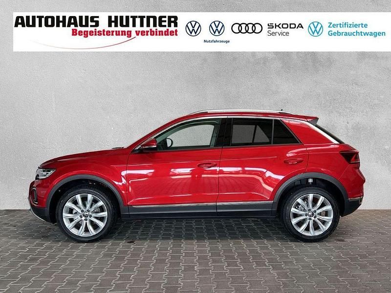 Neu VW T-Roc Style 150 PS (110 kW) 2025 Rot SUV