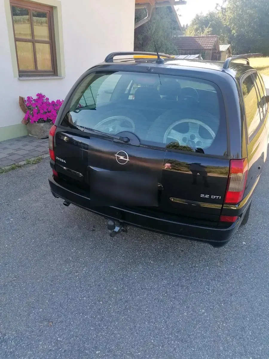 Gebraucht Opel Omega 120 PS (88 kW) 2003 Schwarz Kombi