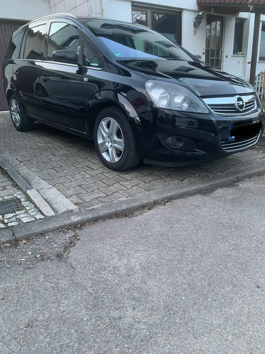 Gebraucht Opel Zafira 140 PS (102 kW) 2009 Schwarz Van / Kleinbus