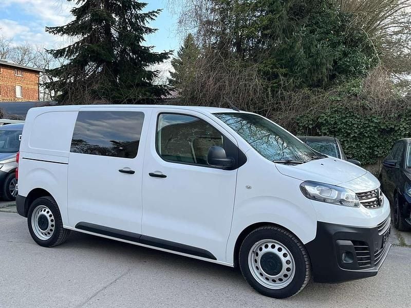 Gebraucht Opel Vivaro Edition 122 PS (89 kW) 2021 Weiß Van / Kleinbus