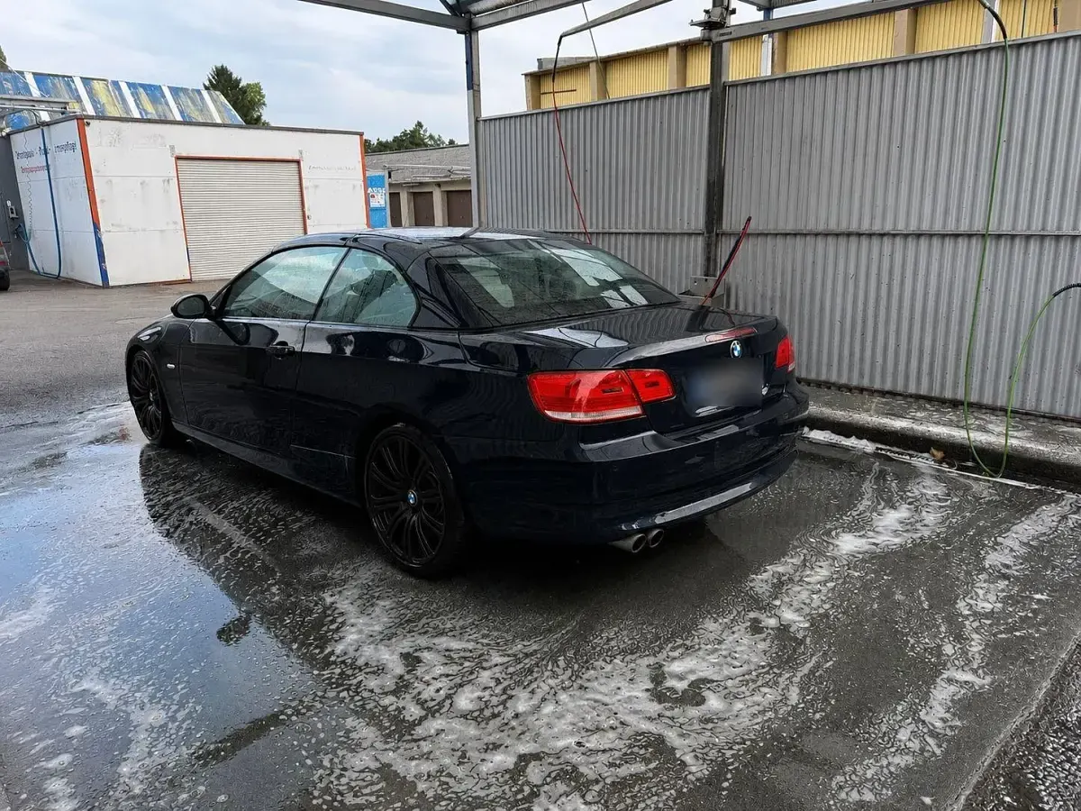 Gebraucht BMW 330 Cabriolet 245 PS (180 kW) 2009 Blau Cabrio