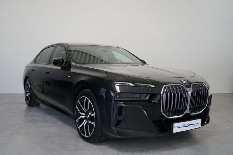 Schwarz Gebraucht 2023 BMW 740 M Sport Limousine | 89.950 € (Fairer Preis) - Bild 1/4