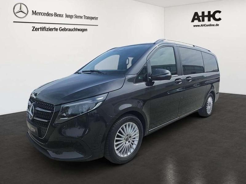 Graphitgrau metallic Gebraucht 2024 Mercedes V250 Style Van / Kleinbus | 66.521 € (Guter Preis) - Bild 1/4