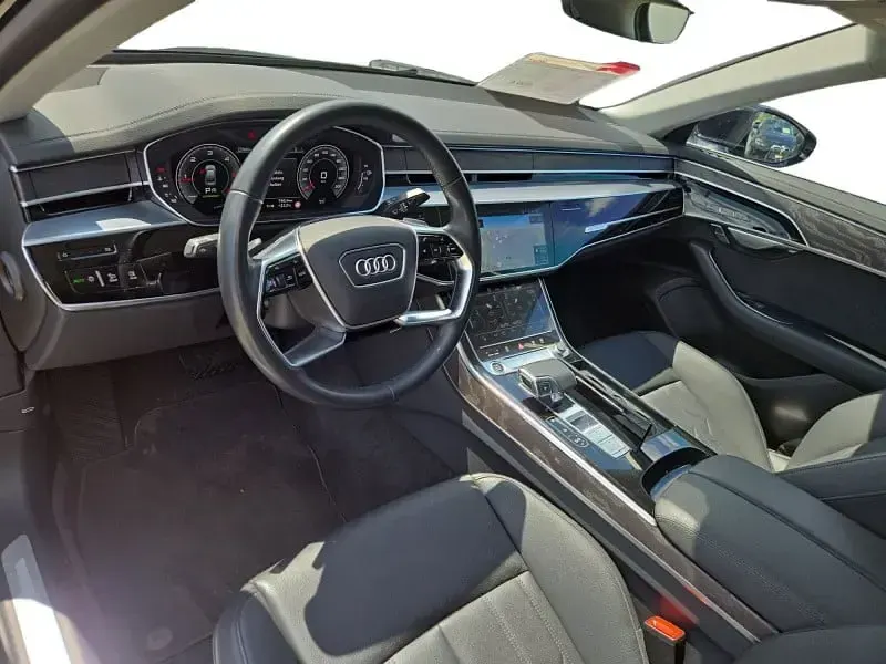 Gebraucht Audi A8L Ambiente 286 PS (210 kW) 2023 Mythosschwarz metallic Limousine