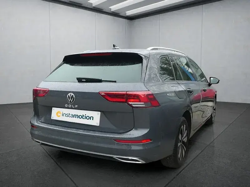 Gebraucht VW Golf VIII 110 PS (80 kW) 2024 Grau Kombi