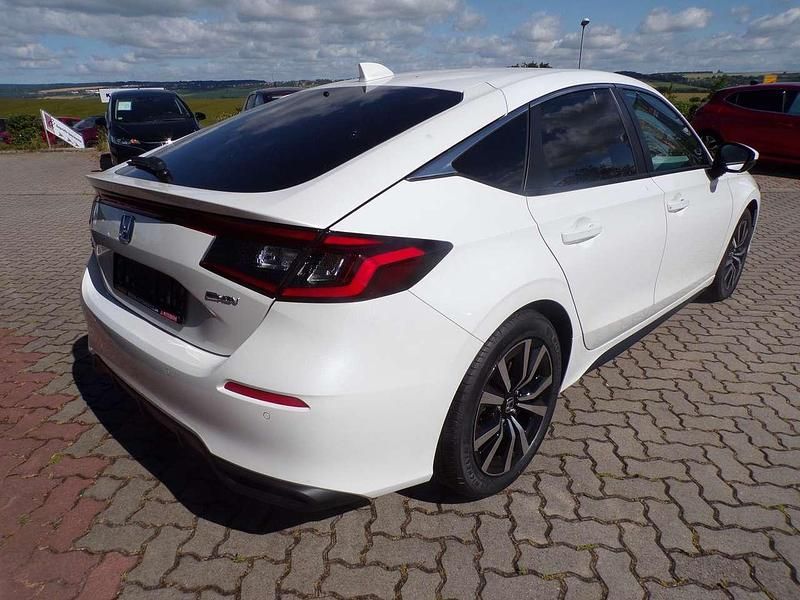 Gebraucht Honda Civic Elegance 143 PS (105 kW) 2025 Platinum white p Limousine