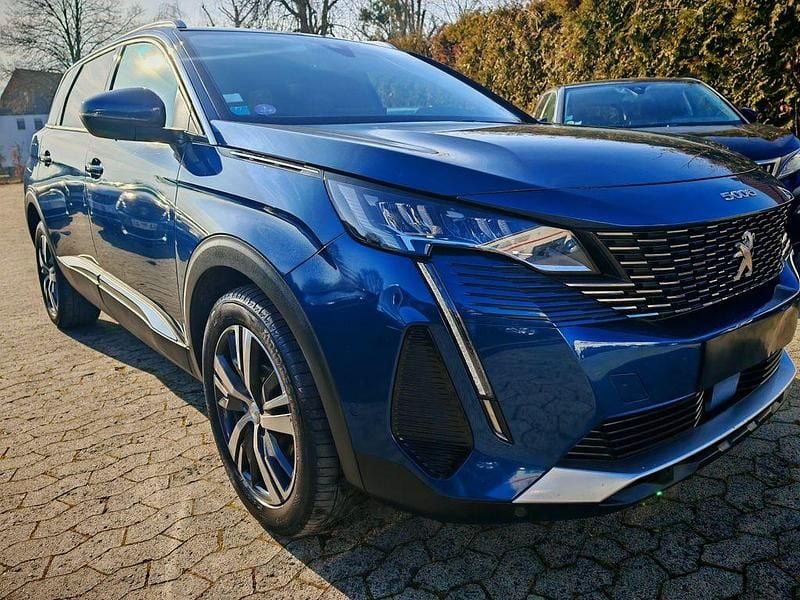 Gebraucht Peugeot 5008 Allure 131 PS (96 kW) 2021 Blau SUV