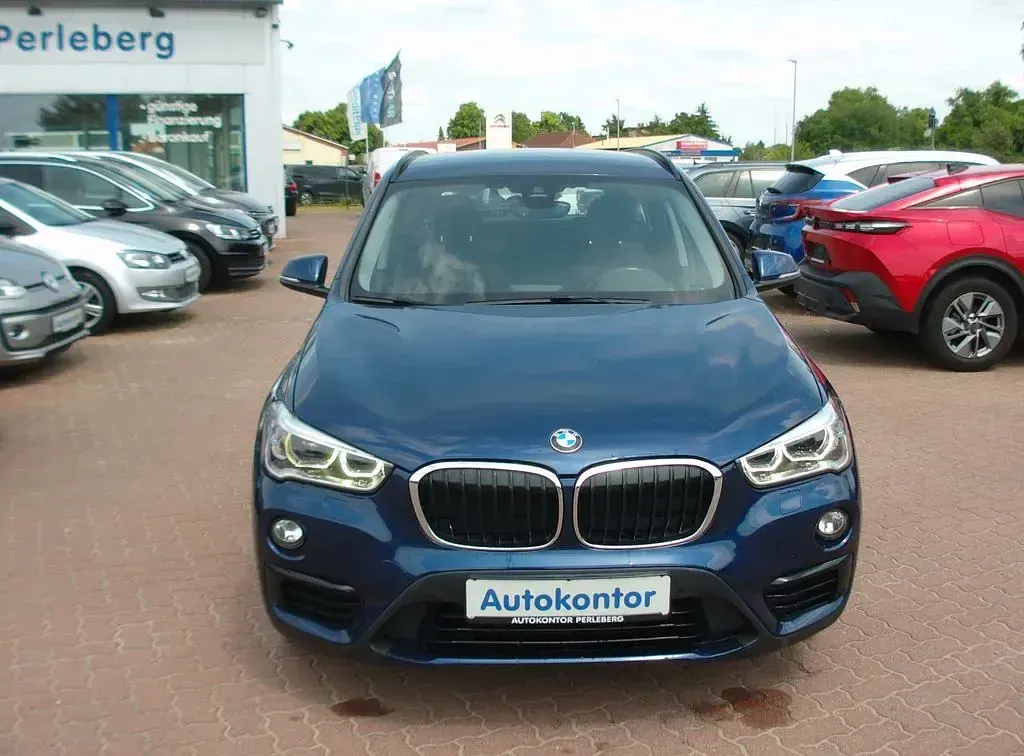 Gebraucht BMW X1 Sport Line 150 PS (110 kW) 2019 Blau SUV