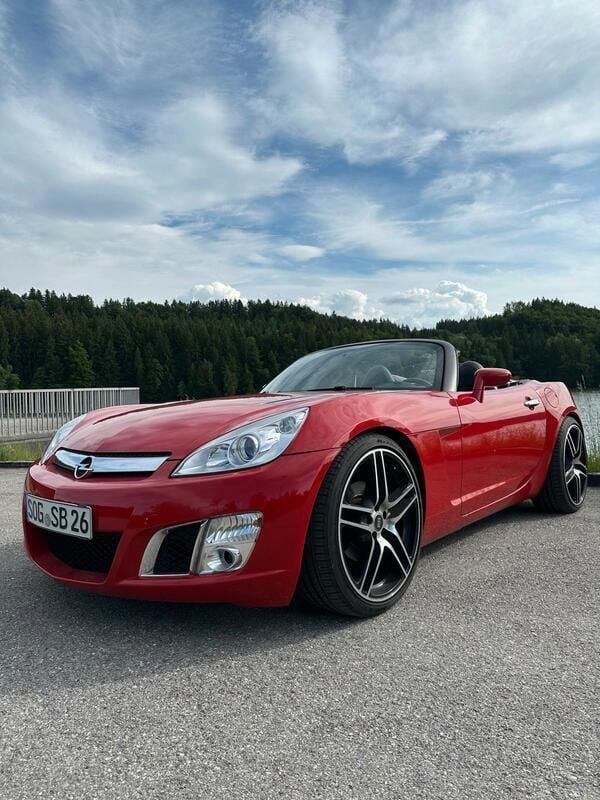 Rot Gebraucht 2009 Opel GT Cabrio | 16.300 € (Fairer Preis) - Bild 1/4