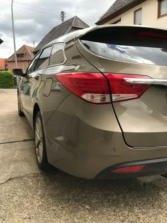 Gebraucht Hyundai i40 Edition 136 PS (100 kW) 2014 Braun Kombi
