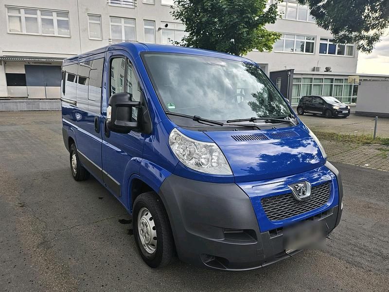 Blau Gebraucht 2012 Peugeot Boxer Van | 8.650 € (Fairer Preis) - Bild 1/4