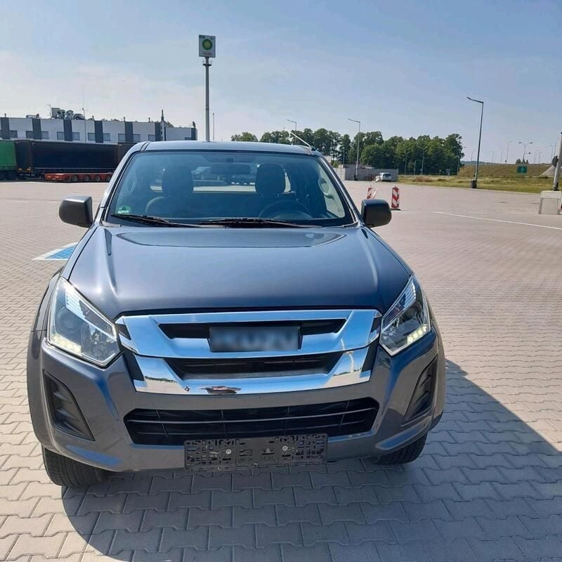 Grau Gebraucht 2018 Isuzu D-Max Abholung | 17.000 € - Bild 1/4