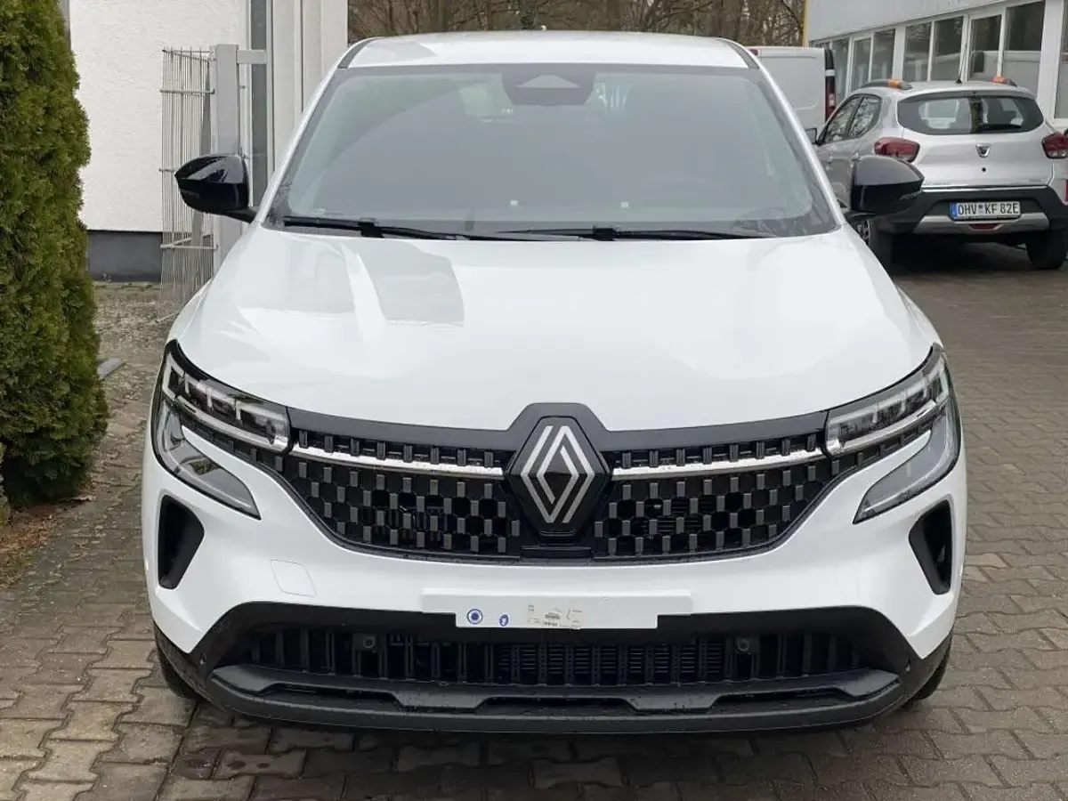 Gebraucht Renault Austral 158 PS (116 kW) 2025 Arktisweiß SUV