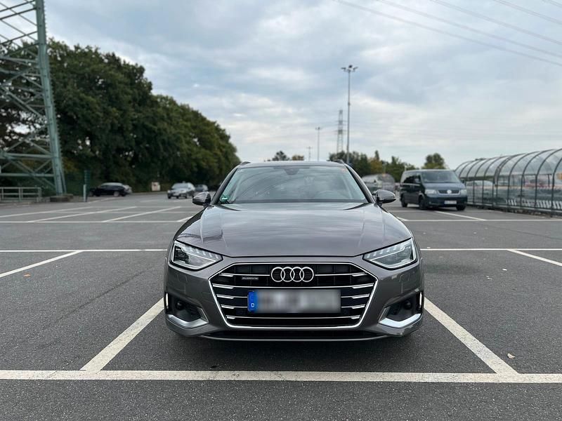 Grau Gebraucht 2019 Audi A4 Advanced Kombi | 21.500 € (Fairer Preis) - Bild 1/4