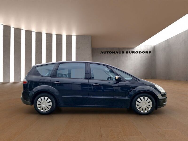 Gebraucht Ford S-MAX Titanium 140 PS (102 kW) 2009 Schwarz Van / Kleinbus