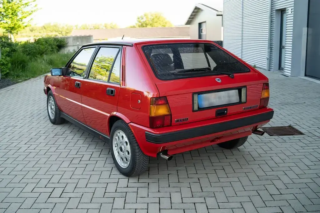 Gebraucht Lancia Delta 165 PS (121 kW) 1988 Rot Kleinwagen