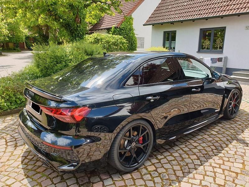Gebraucht Audi RS3 Sport 400 PS (294 kW) 2022 Schwarz Limousine