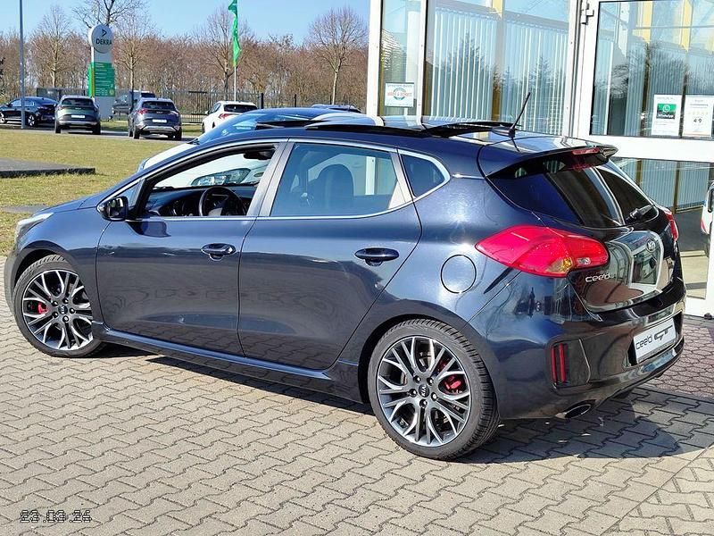 Gebraucht Kia Ceed GT-Track 204 PS (150 kW) 2014 (1k) zilinaschwarz met. Kleinwagen