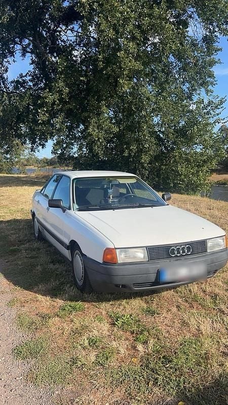 Weiß Gebraucht 1990 Audi 80 Performance Limousine | 1.900 € - Bild 1/4