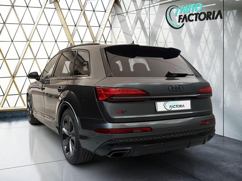 Gebraucht Audi Q7 Sport 290 PS (213 kW) 2024 Gris daytona SUV